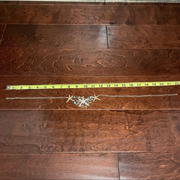 Gold Tone And Turquoise Color Starfish Detailed Necklace 21” - Picture 3 of 4